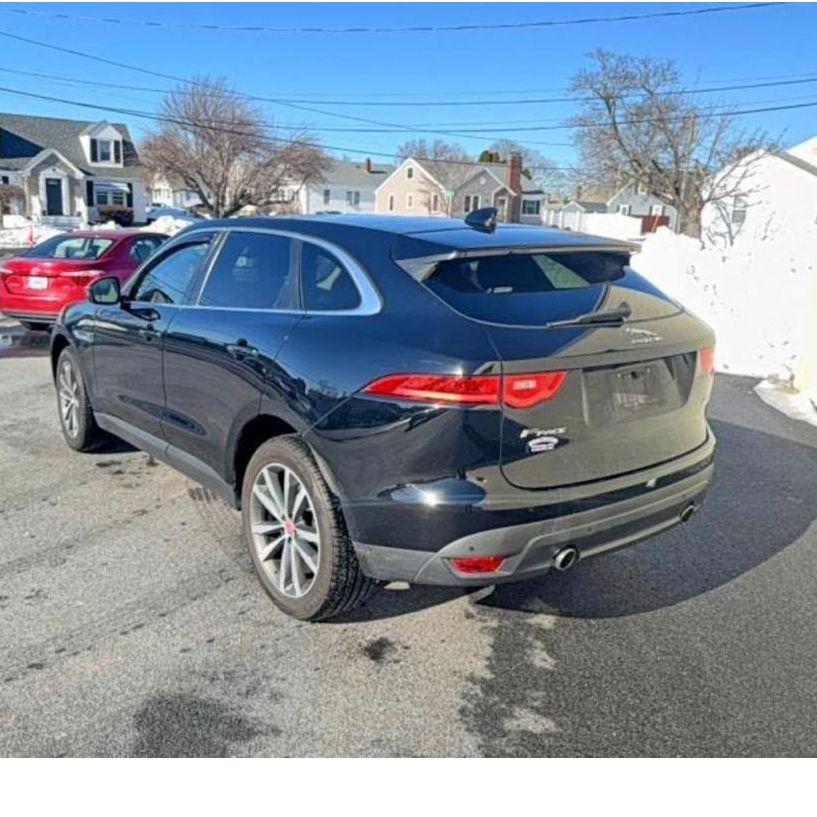 Jaguar F-PACE 2