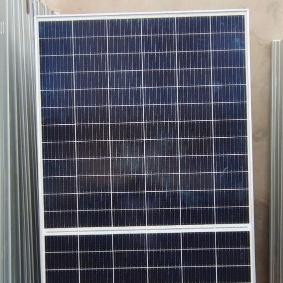 Panneau solaire 405W : Fiabilité et performance pour Dakar ☀️ 2