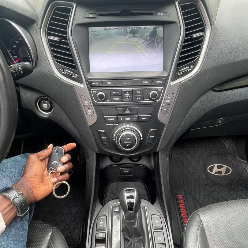 Hyundai Santafe 4/4 5place Automatique Diesel⛽️ Année 2016 Prix 6 6