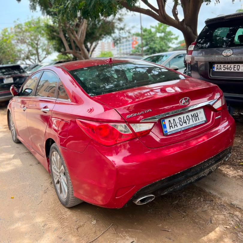 Hyundai Sonata Limited 2014 Essence Automatique, Climatisée 5